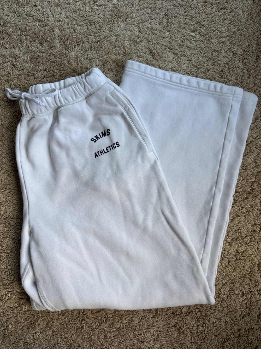 ✨ Rare Skims Graphic Cotton Fleece Straight Leg Pant